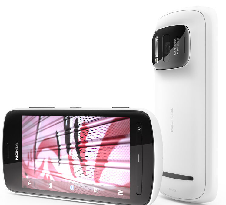 Nokia Snaps Out Competitors With 41-Megapixel N808 Pureview
